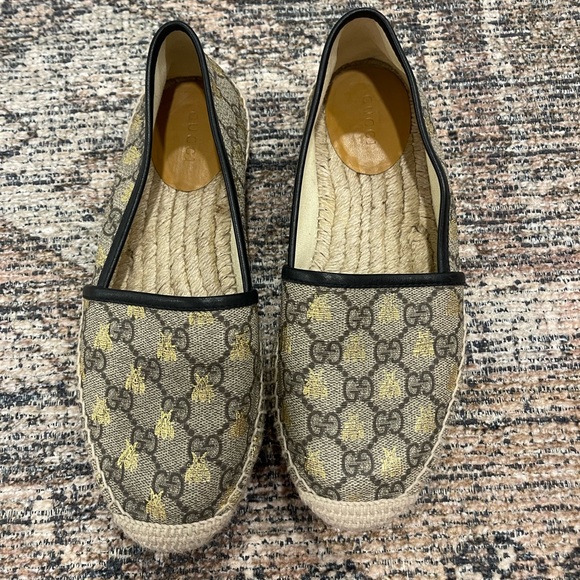 Gucci Pilar GG Supreme Bee Espadrille Flats Canvas Slip On Loafers Size 36.5 - Picture 3 of 7
